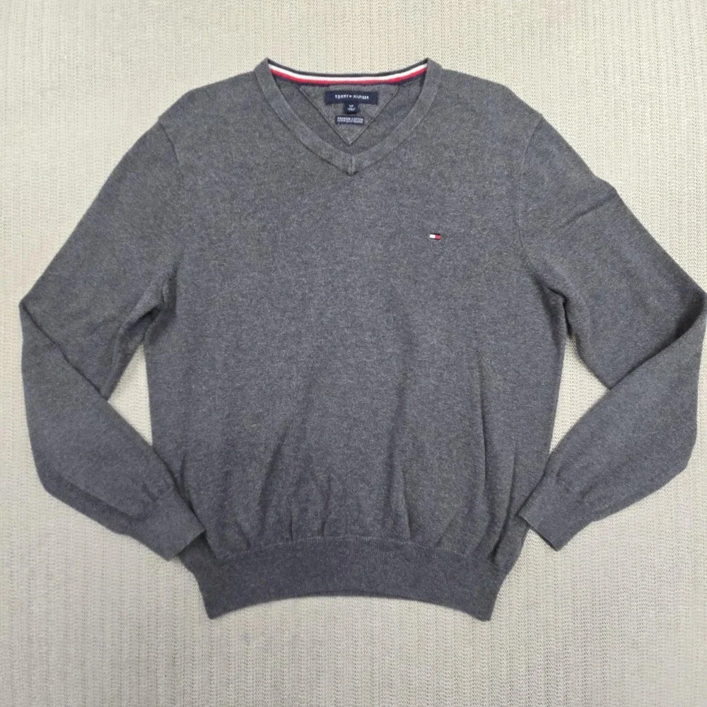 Tommy Hilfiger Sweater Mens Small Gray V Neck Logo Premium Cotton Knit Pullover